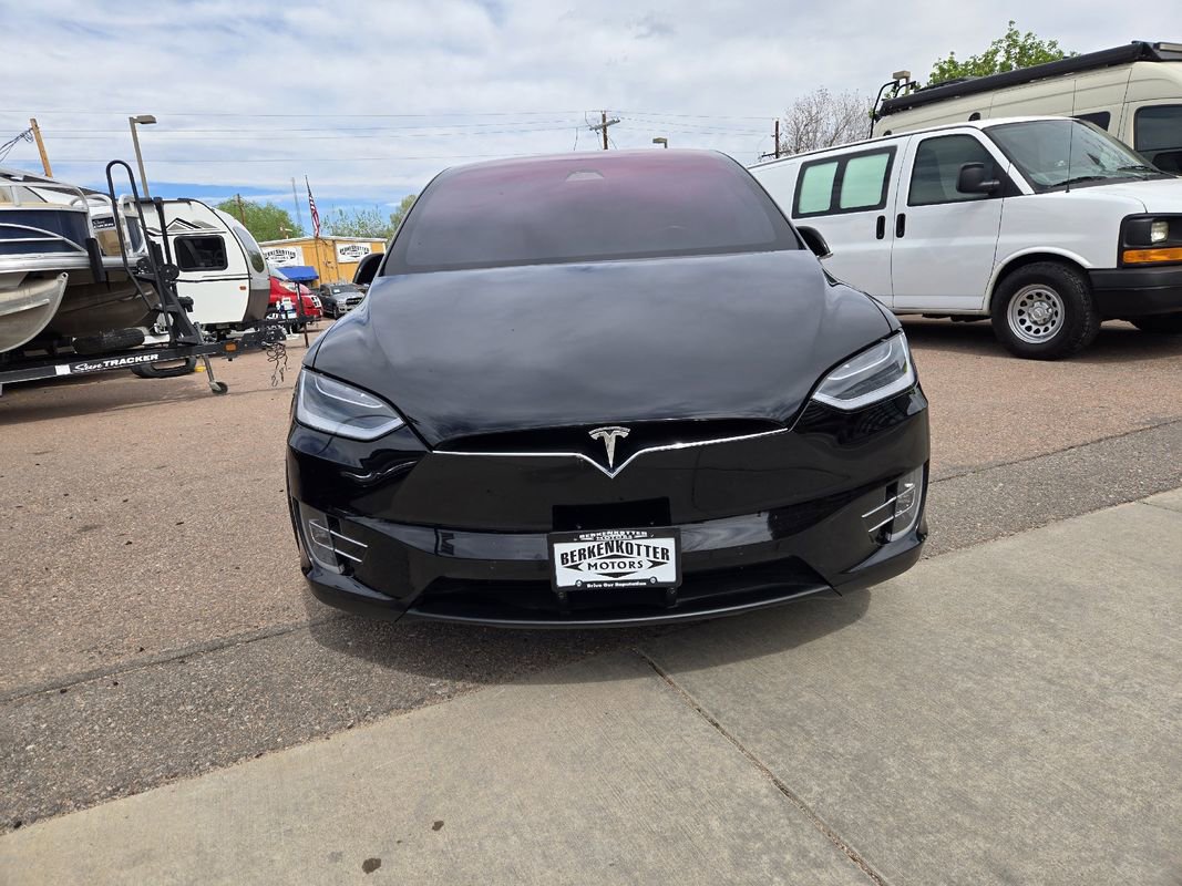 Used 2018 Tesla Model X 100D AWD/4WD image 3