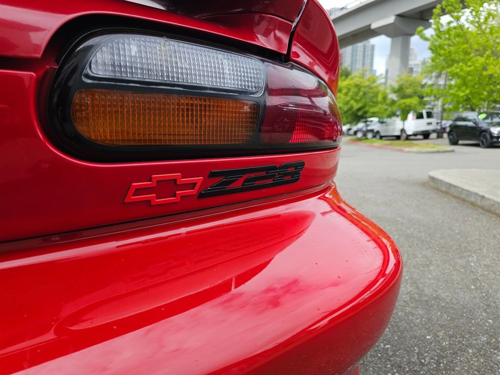 Used 2000 Chevrolet Camaro Z28 image 23