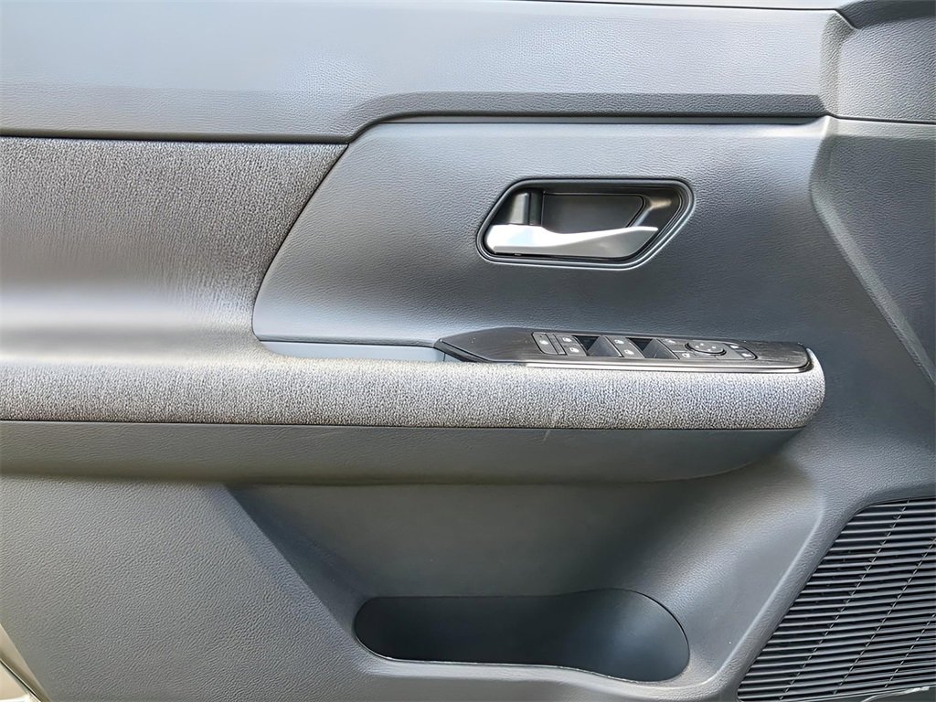 New 2026 Nissan Kicks SV image 13