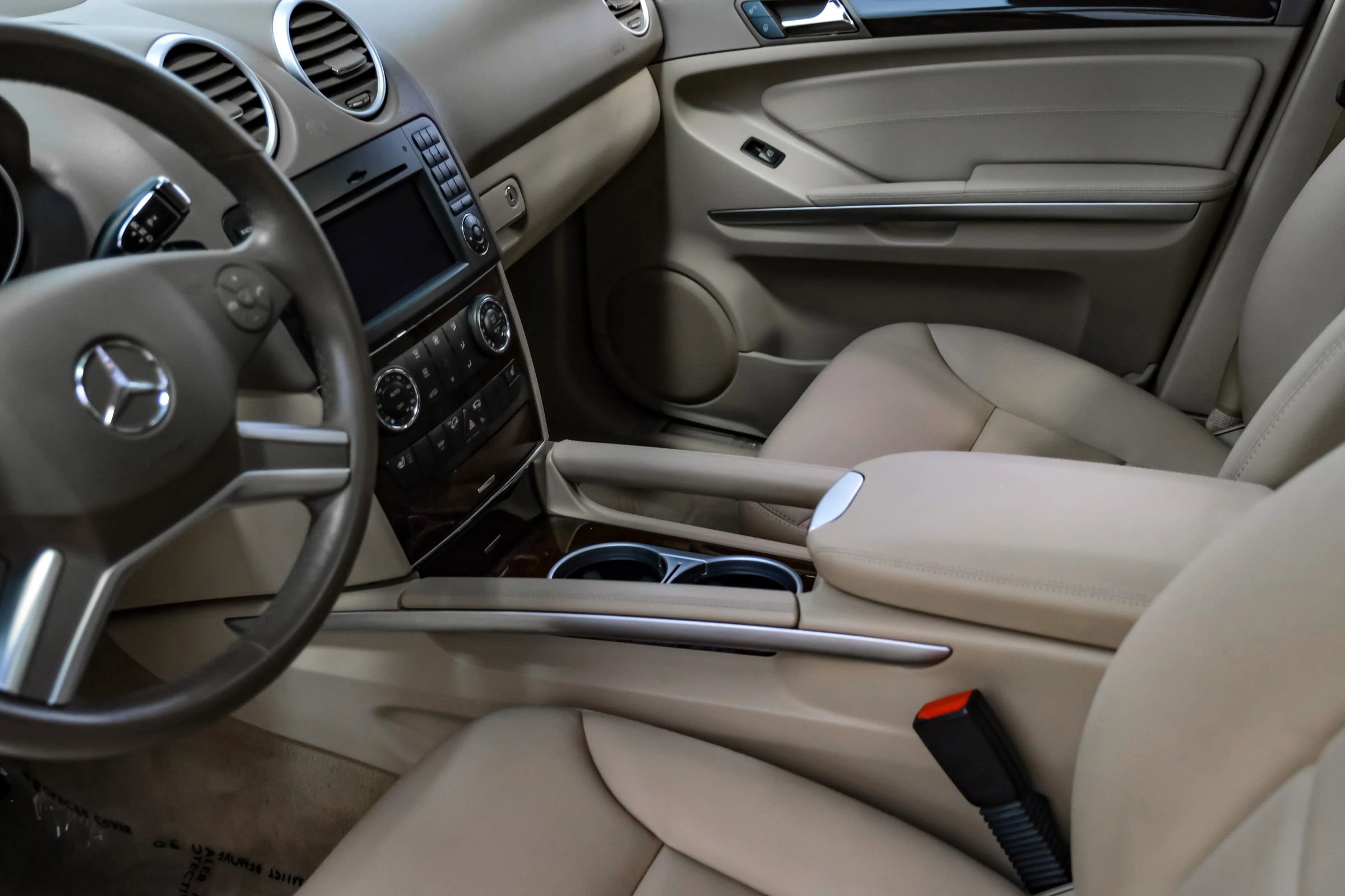 Used 2011 Mercedes-Benz ML 350 BlueTEC 4MATIC image 19