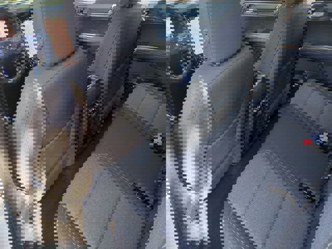 Used 2025 GMC Acadia Elevation image 19