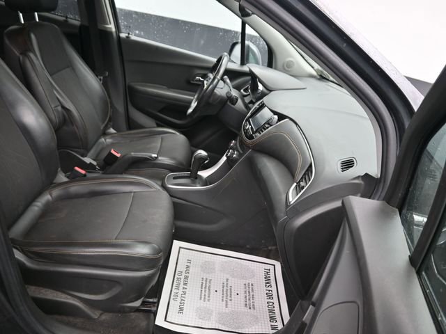 Used 2017 Chevrolet Trax LT w/ LT Convenience Package image 8