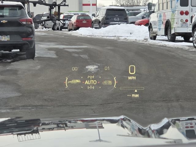 Used 2022 GMC Yukon XL Denali image 15