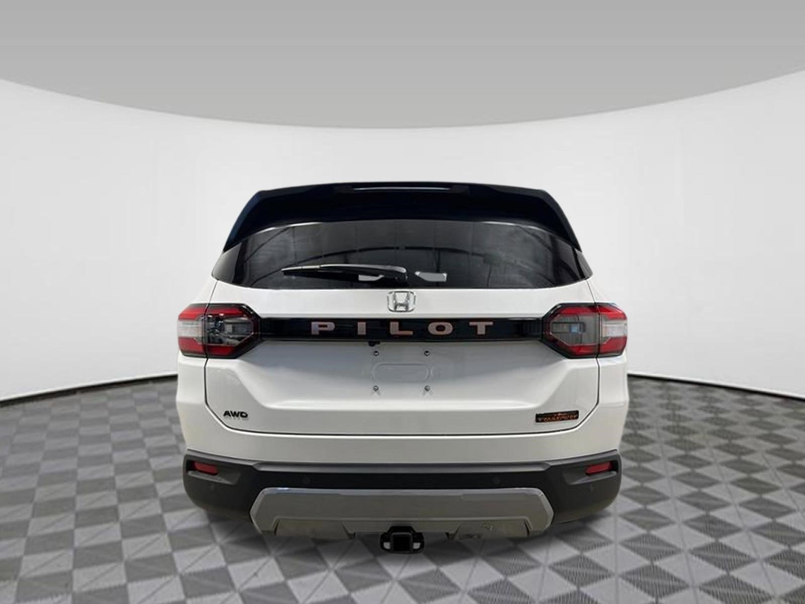 New 2026 Honda Pilot TrailSport image 5