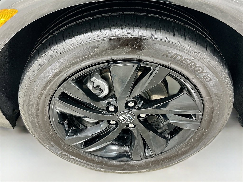 Used 2025 Buick Encore GX Sport Touring image 30