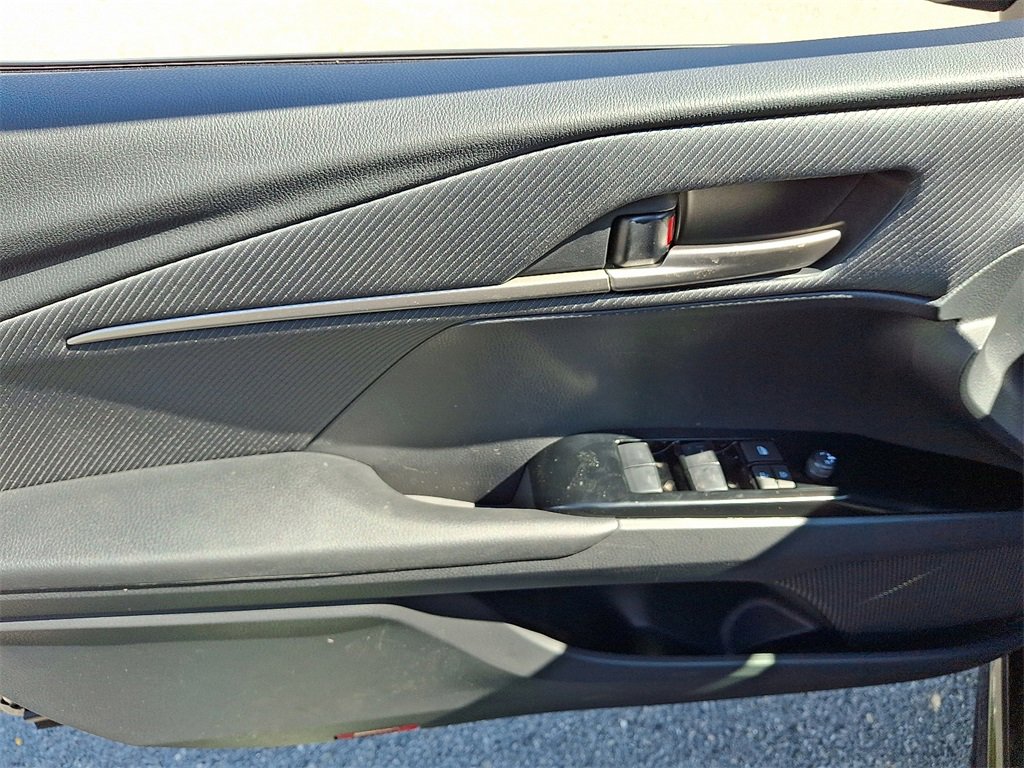 New 2026 Toyota Camry SE image 7