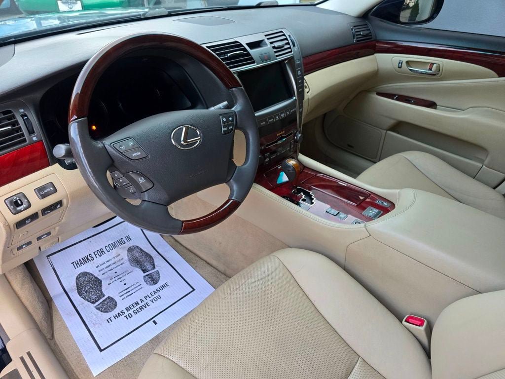 Used 2007 Lexus LS 460 RWD image 9