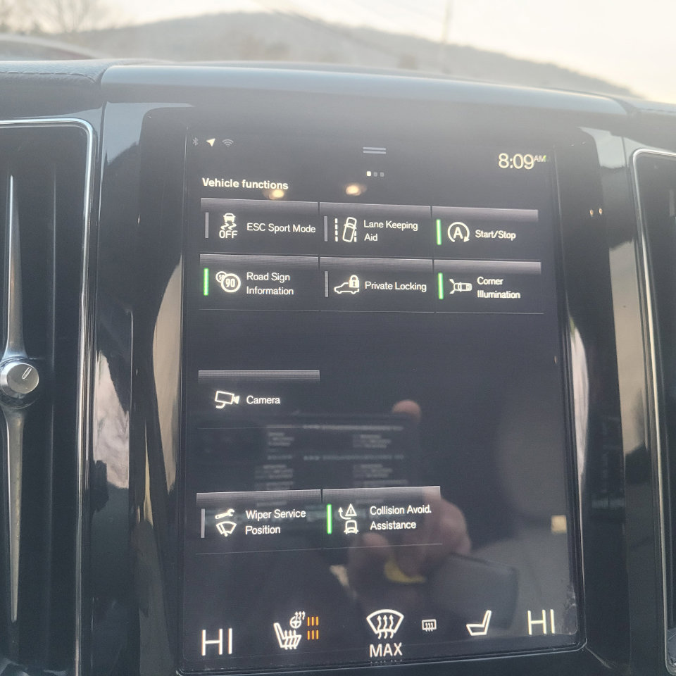 Used 2018 Volvo XC60 T5 Inscription image 20