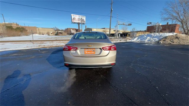Used 2024 Chevrolet Malibu LT image 7