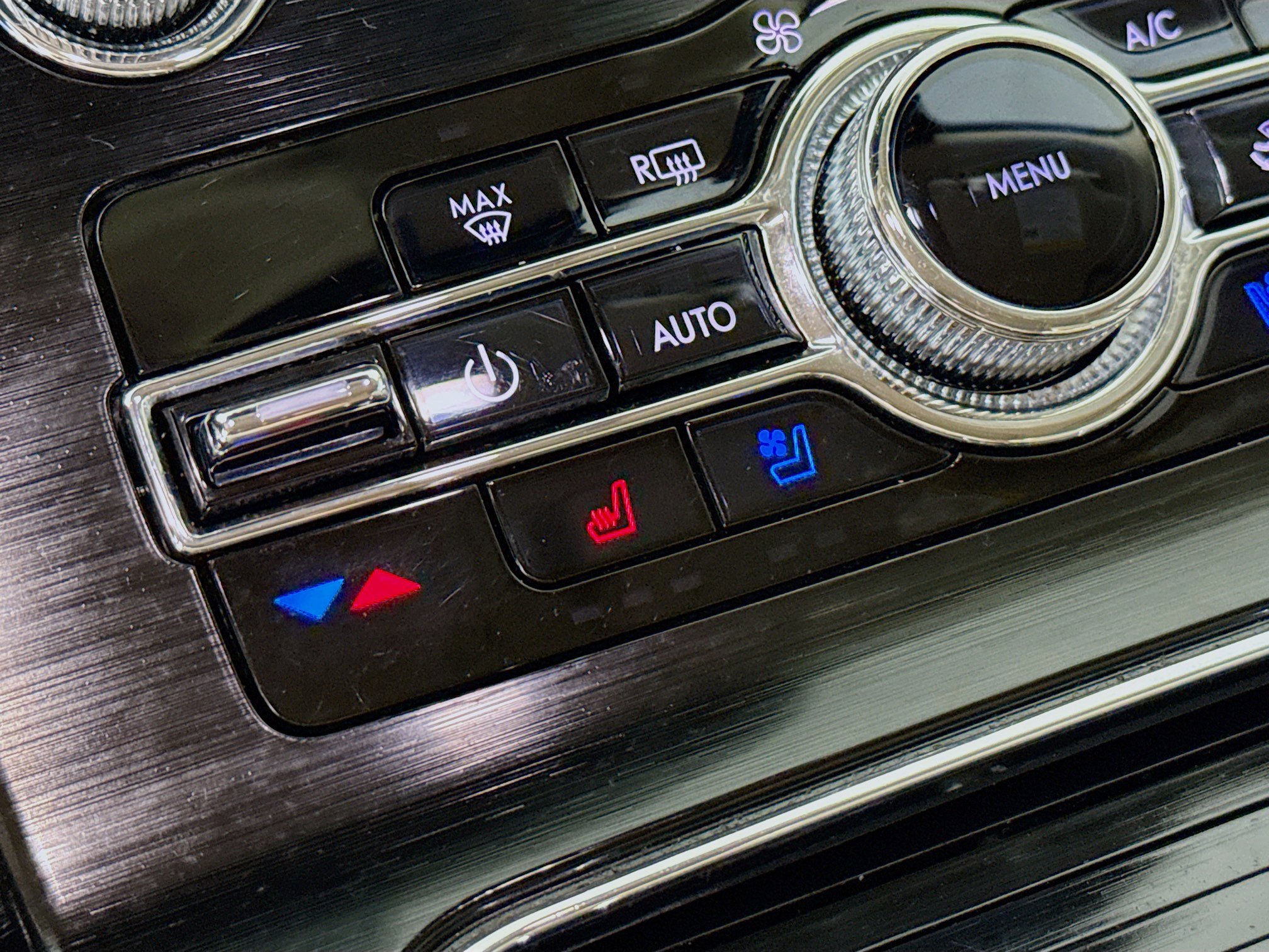 Used 2021 Lincoln Nautilus Reserve image 25