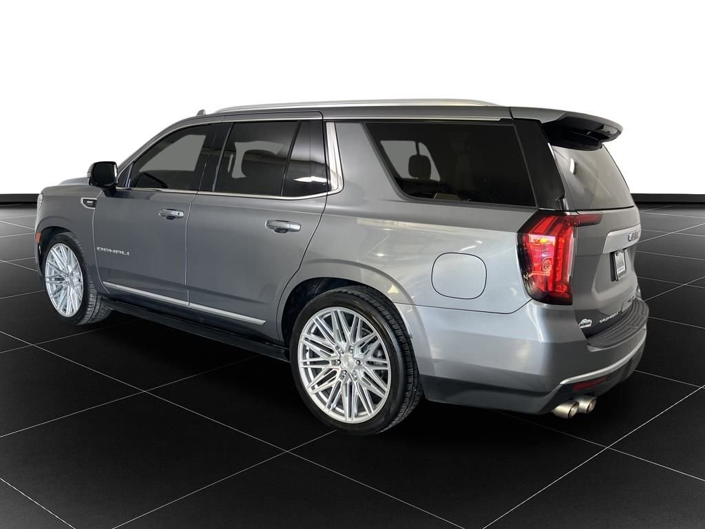 Used 2021 GMC Yukon Denali w/ Denali Premium Package image 3