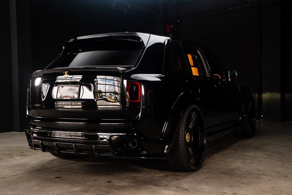 Used 2025 Rolls-Royce Cullinan AWD/4WD image 23
