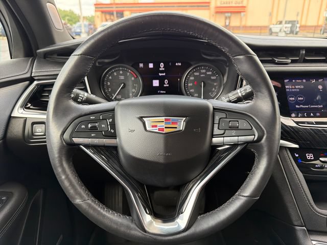 Used 2024 Cadillac XT6 Premium Luxury w/ Technology Package AWD/4WD image 17
