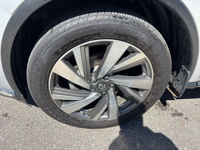 Used 2020 Nissan Murano SL w/ Moonroof Package AWD/4WD image 12