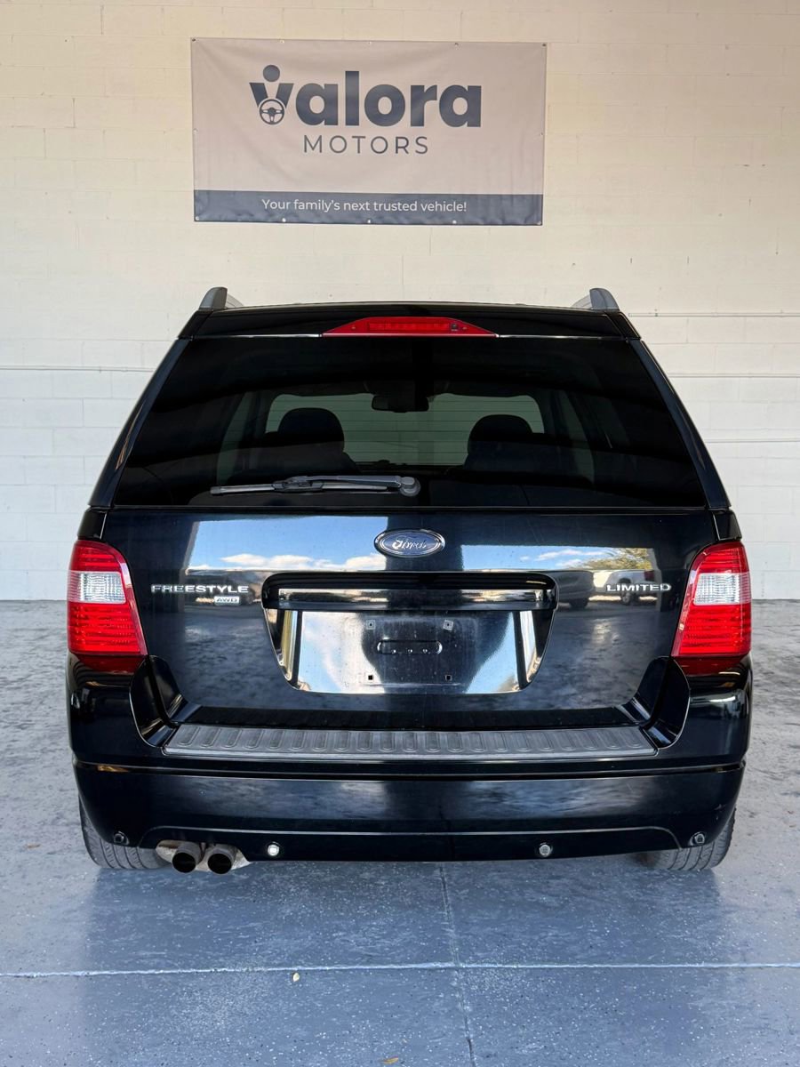 Used 2006 Ford Freestyle Limited image 13