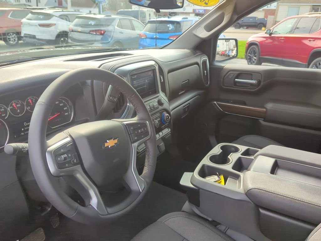 Certified 2022 Chevrolet Silverado 1500 LT image 22