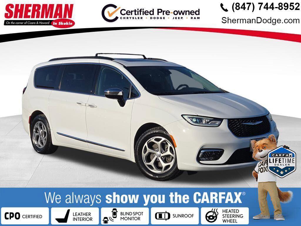 Certified 2023 Chrysler Pacifica Limited FWD image 1