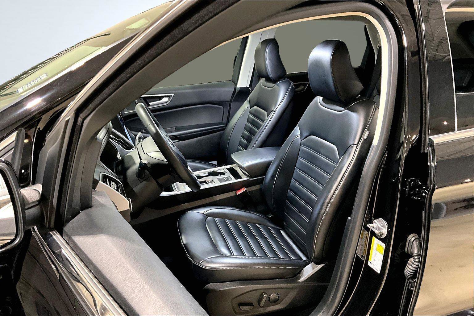 Used 2024 Ford Edge SEL w/ Convenience Package image 26