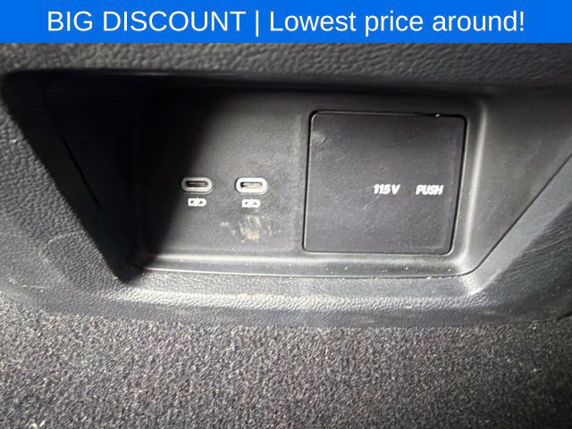 Used 2024 Volkswagen Atlas Peak Edition SE AWD/4WD image 25