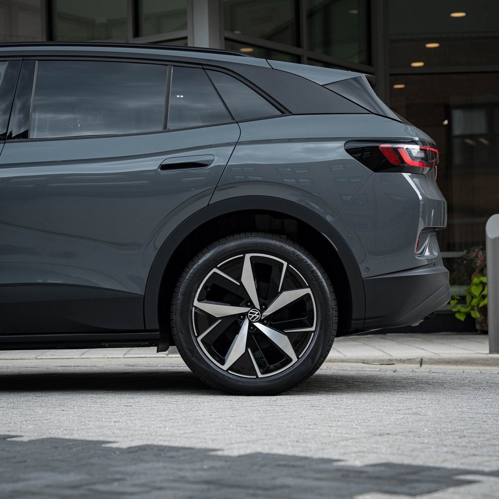 New 2025 Volkswagen ID.4 Pro S image 4