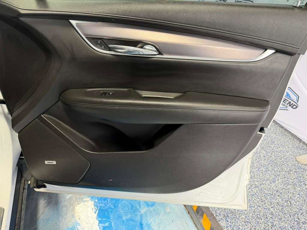 Used 2022 Cadillac XT6 Luxury image 28