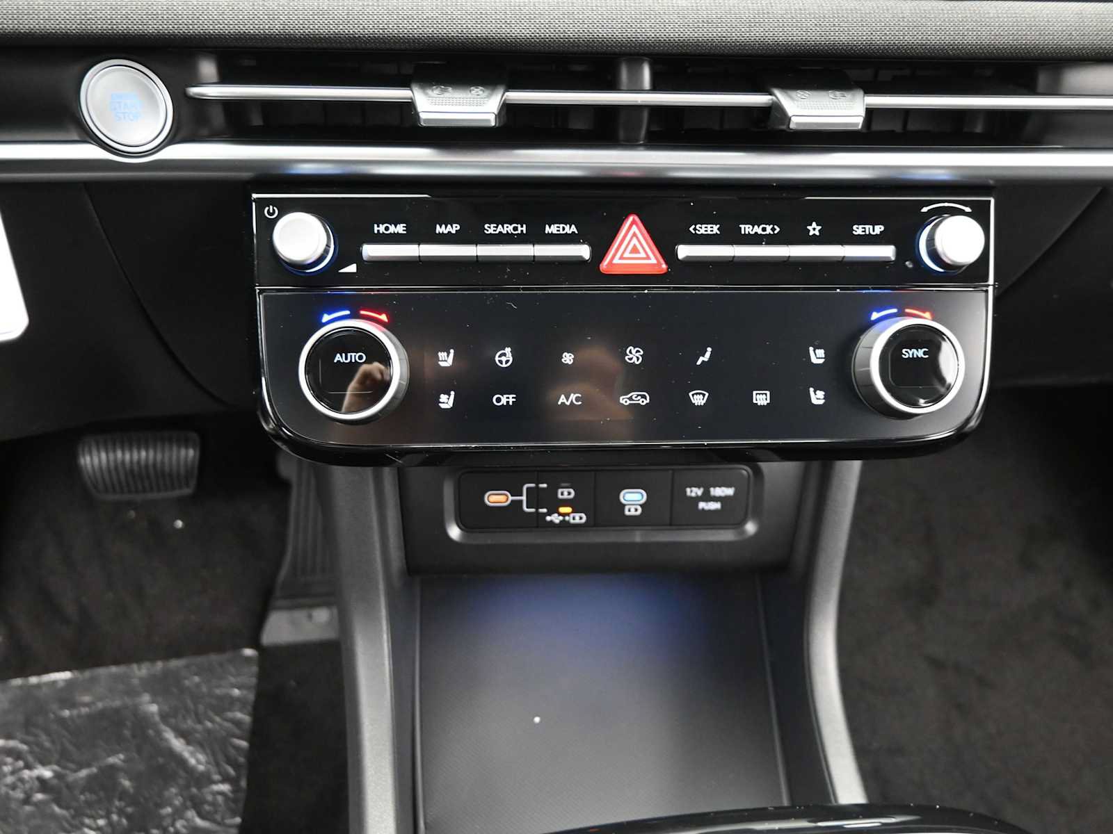 New 2026 Hyundai Tucson Limited FWD image 18
