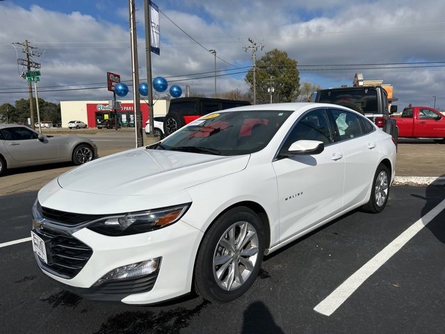 Used 2024 Chevrolet Malibu LT image 3
