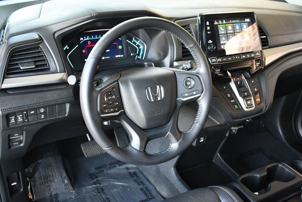Used 2023 Honda Odyssey EX-L image 13