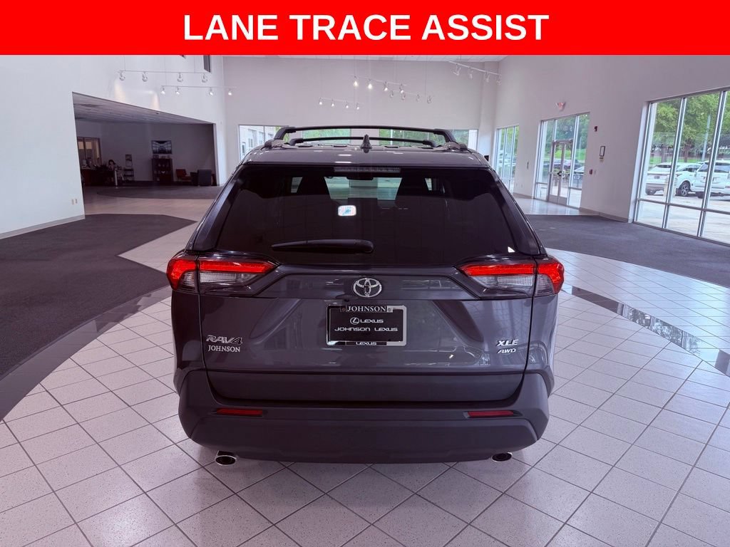 Used 2022 Toyota RAV4 XLE AWD/4WD image 6