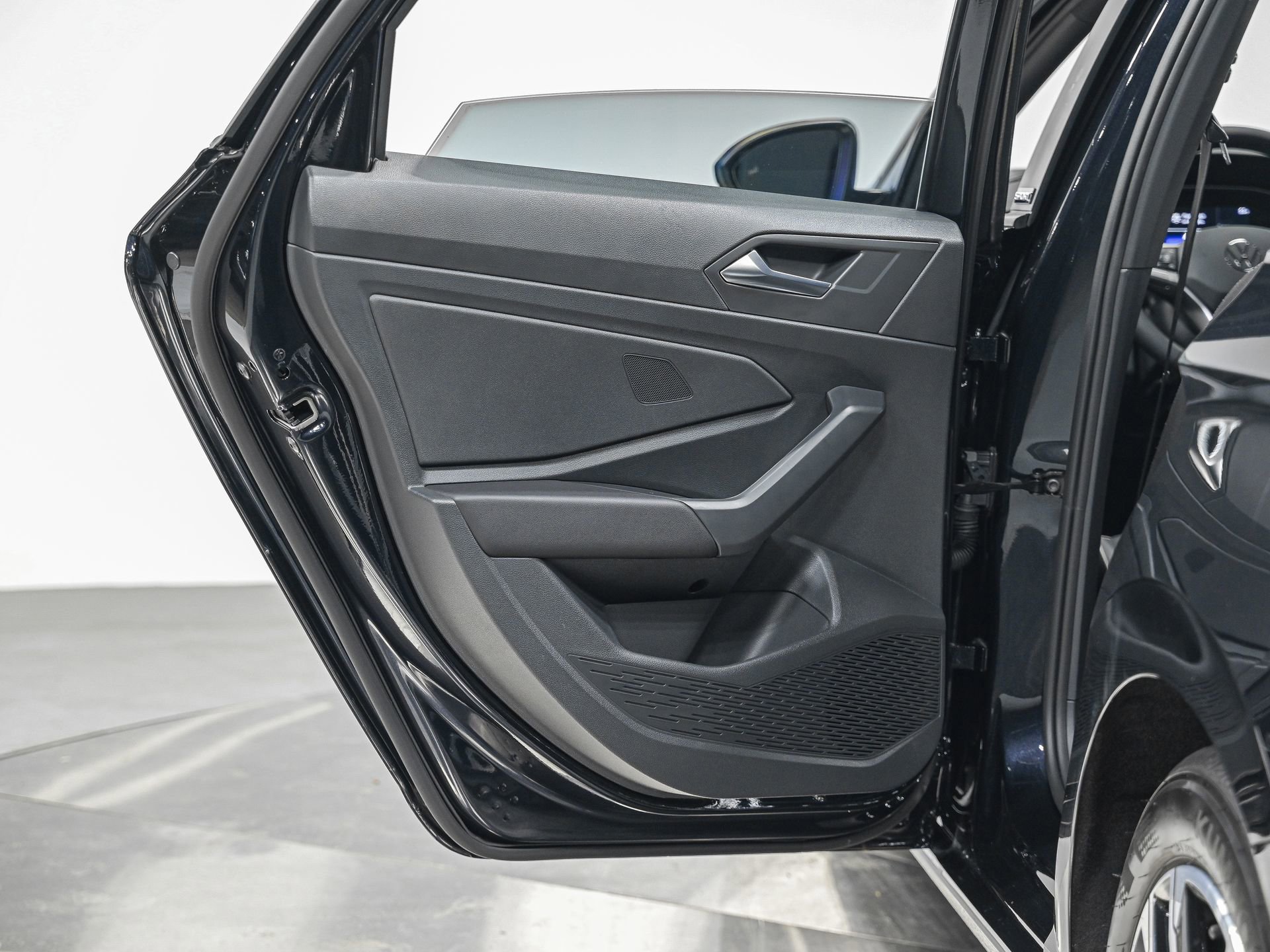 Used 2025 Volkswagen Jetta Sport image 25