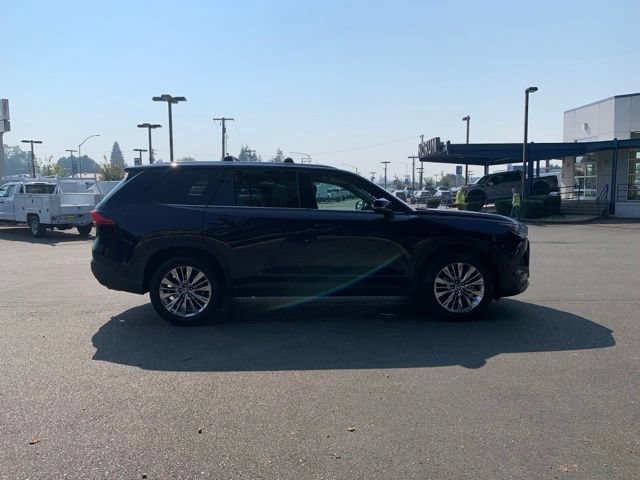 Used 2024 Toyota Grand Highlander AWD image 8