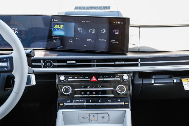 New 2026 Hyundai Santa Fe SE FWD image 13