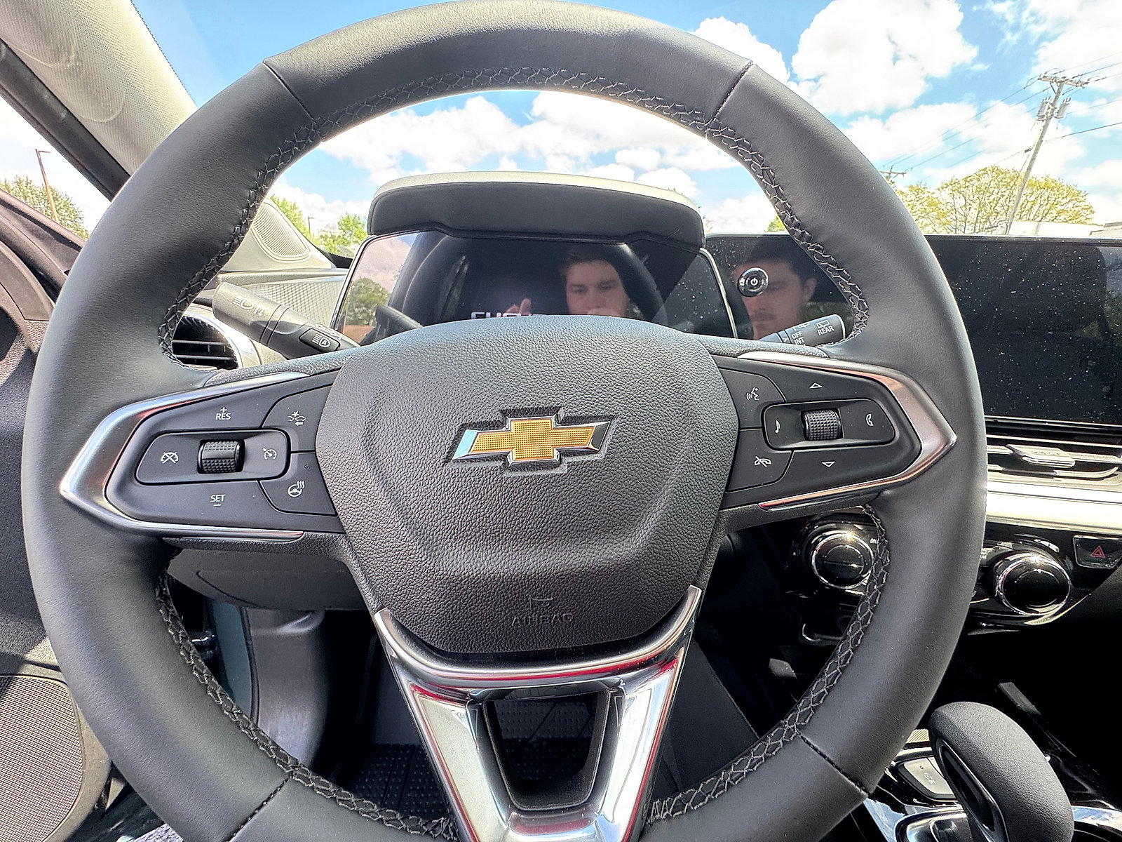 New 2026 Chevrolet Trax LT w/ Driver Confidence Package FWD image 10