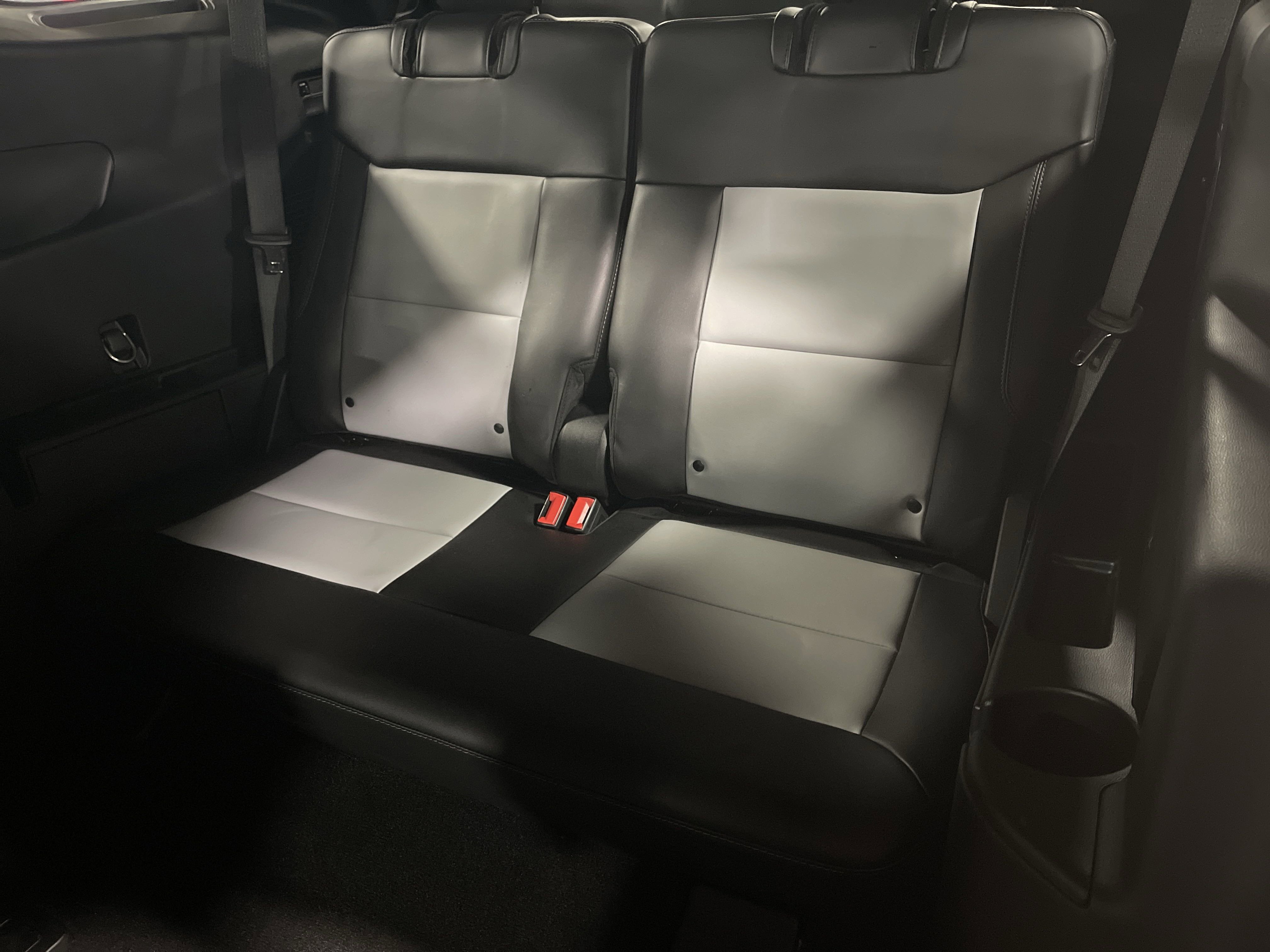 Used 2023 Ford Explorer XLT w/ Equipment Group 202A image 12