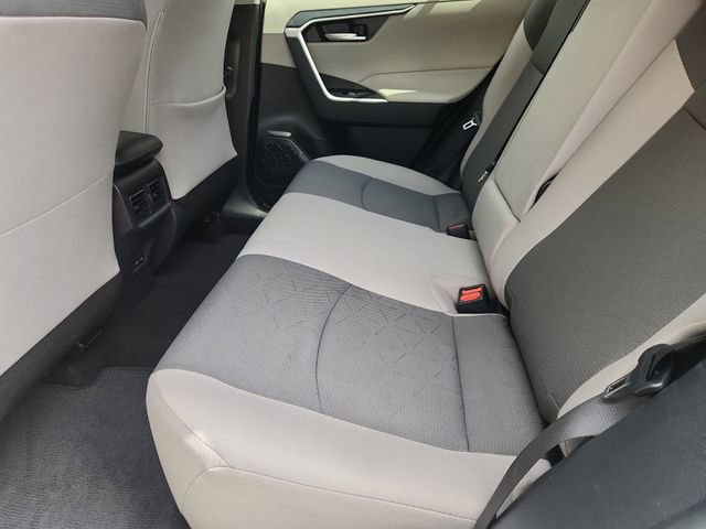 Used 2025 Toyota RAV4 XLE FWD image 23