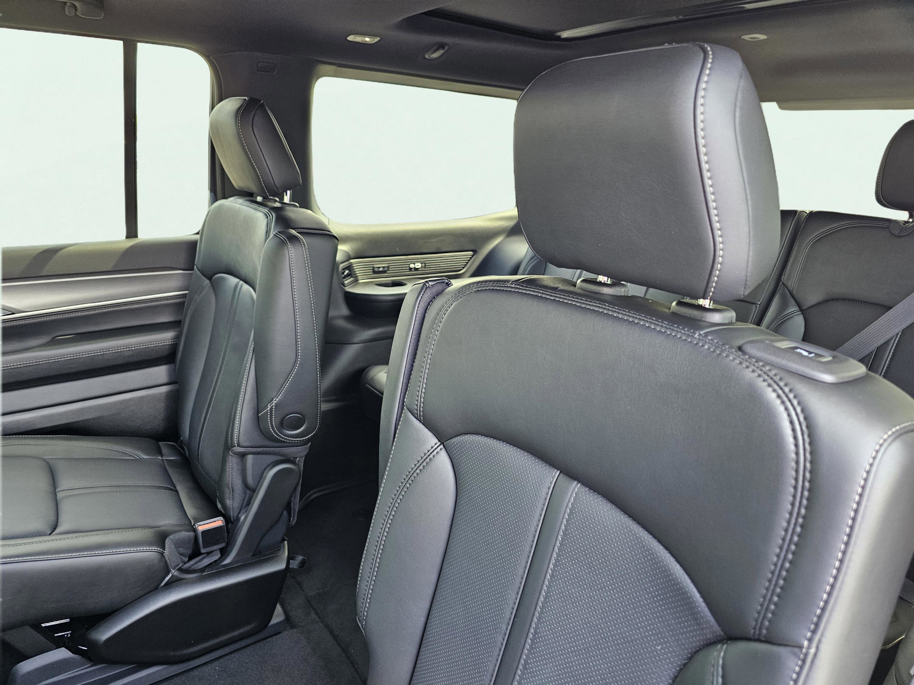 New 2025 Jeep Wagoneer Series II image 34