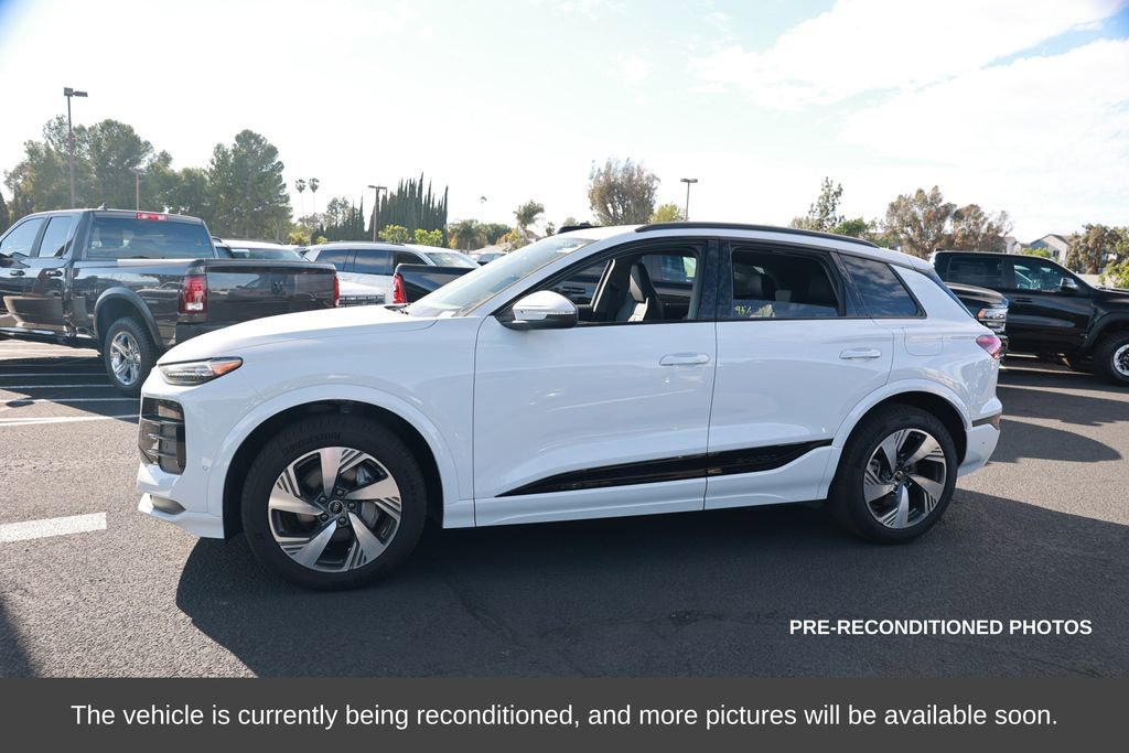 Used 2025 Audi Q6 e-tron Premium Plus w/ Premium Plus image 2