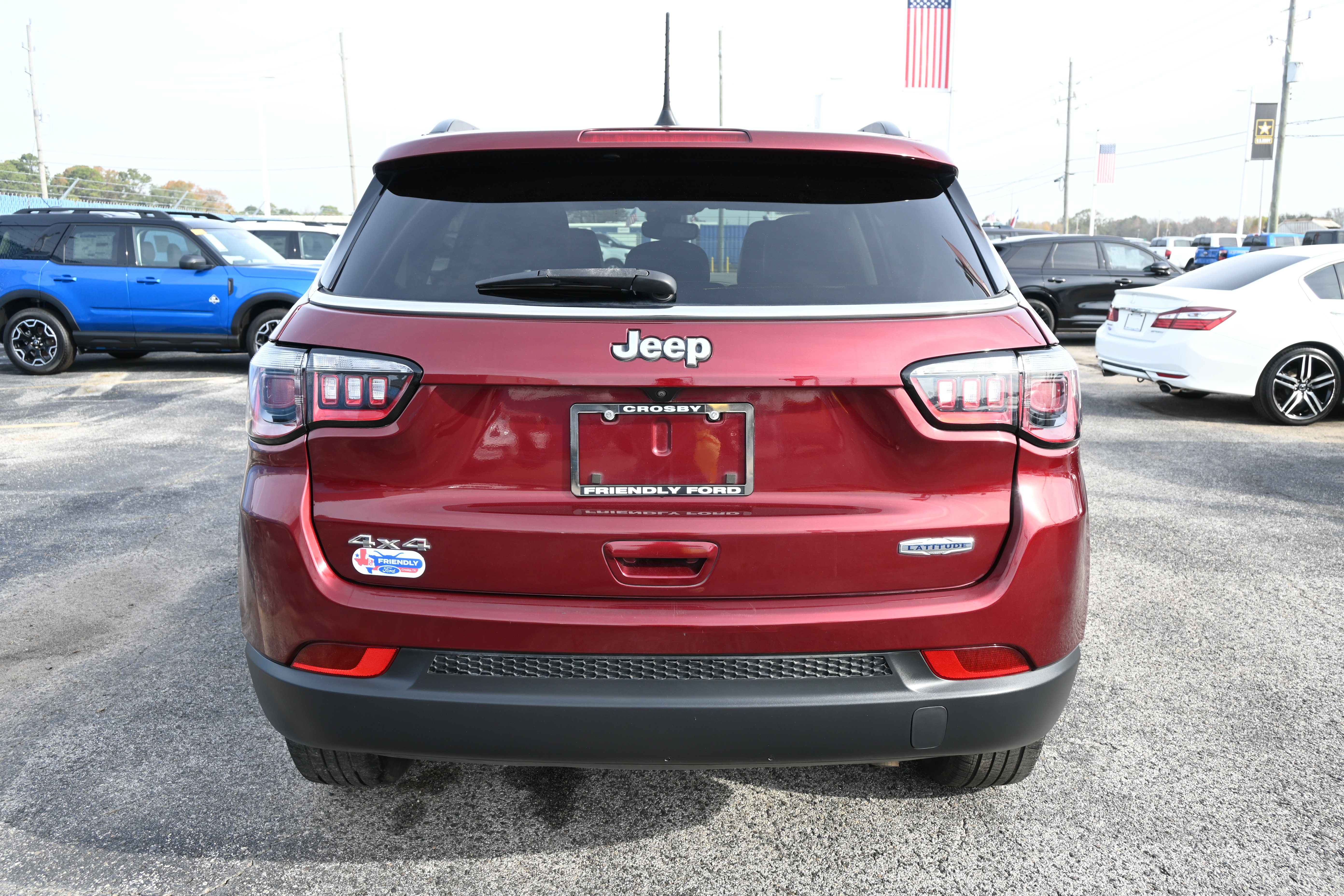Used 2022 Jeep Compass Latitude image 3