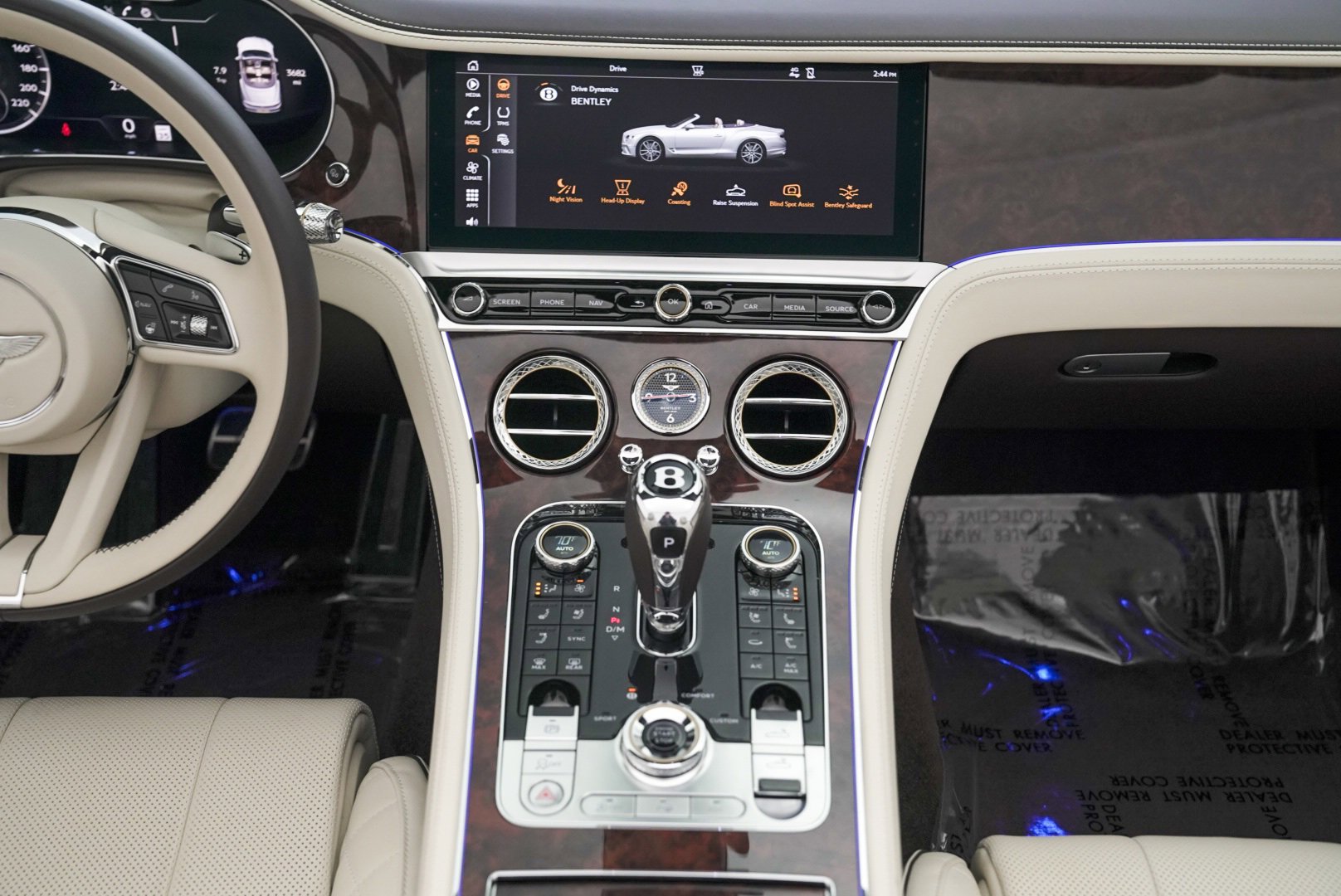 Used 2023 Bentley Continental GT Azure image 28