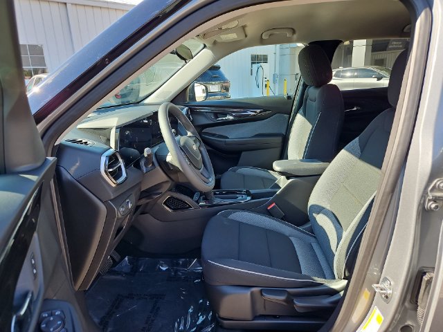New 2026 Chevrolet TrailBlazer LS w/ LS Convenience Package FWD image 25