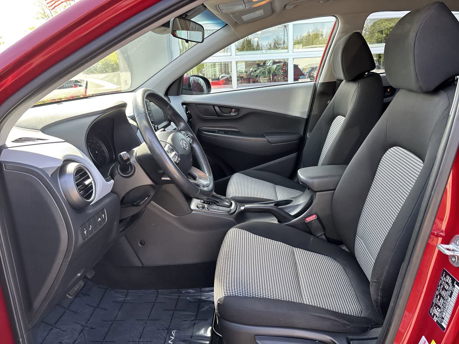 Used 2020 Hyundai Kona SEL w/ Cargo Package AWD/4WD image 8