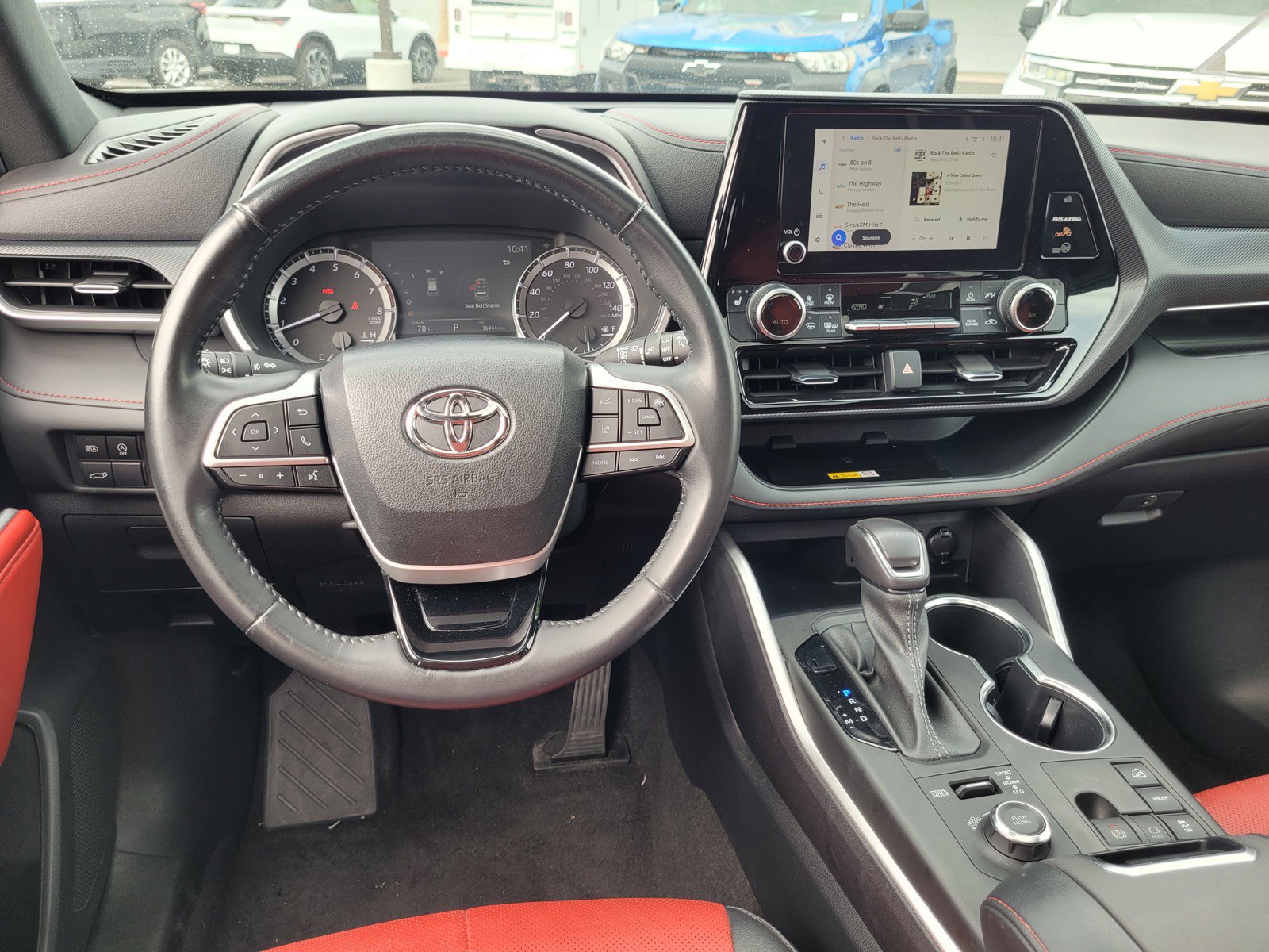 Used 2023 Toyota Highlander XSE AWD/4WD image 19