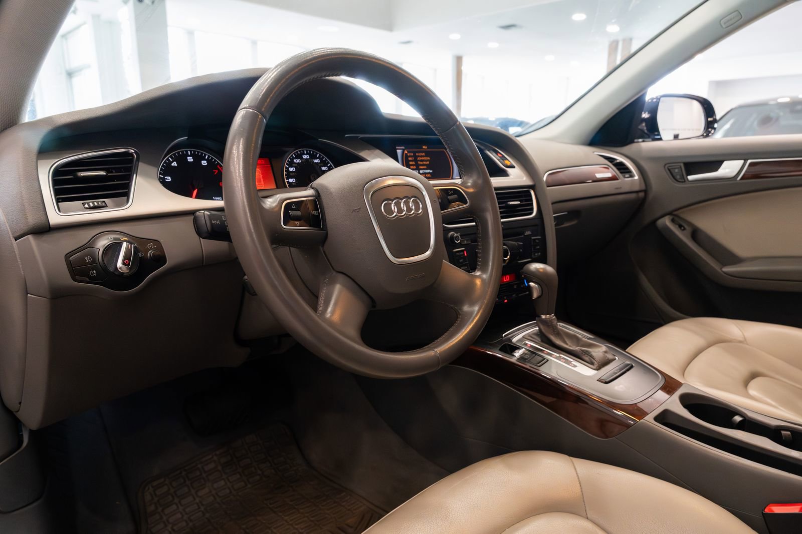 Used 2011 Audi A4 2.0T Premium Plus image 8