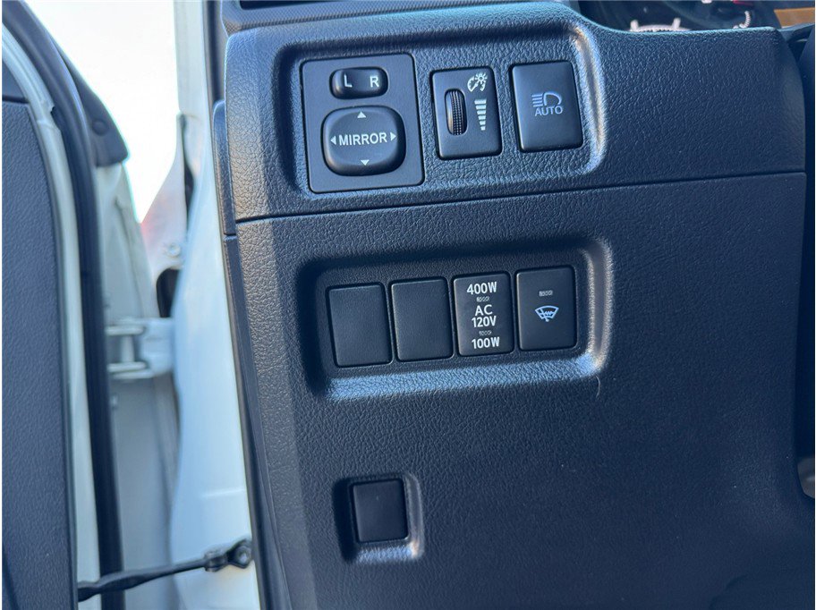 Used 2023 Toyota 4Runner 40th Anniversary SE AWD/4WD image 23