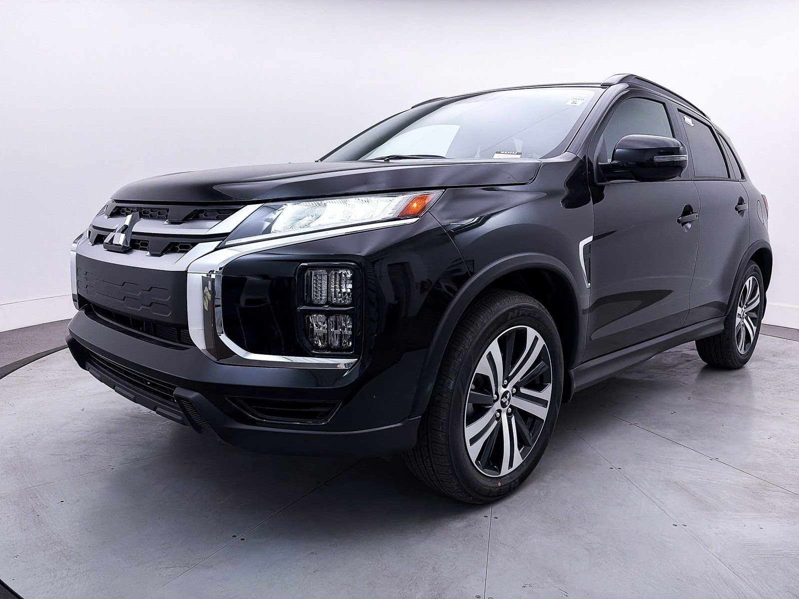 New 2026 Mitsubishi Outlander Sport SEL AWD/4WD image 3