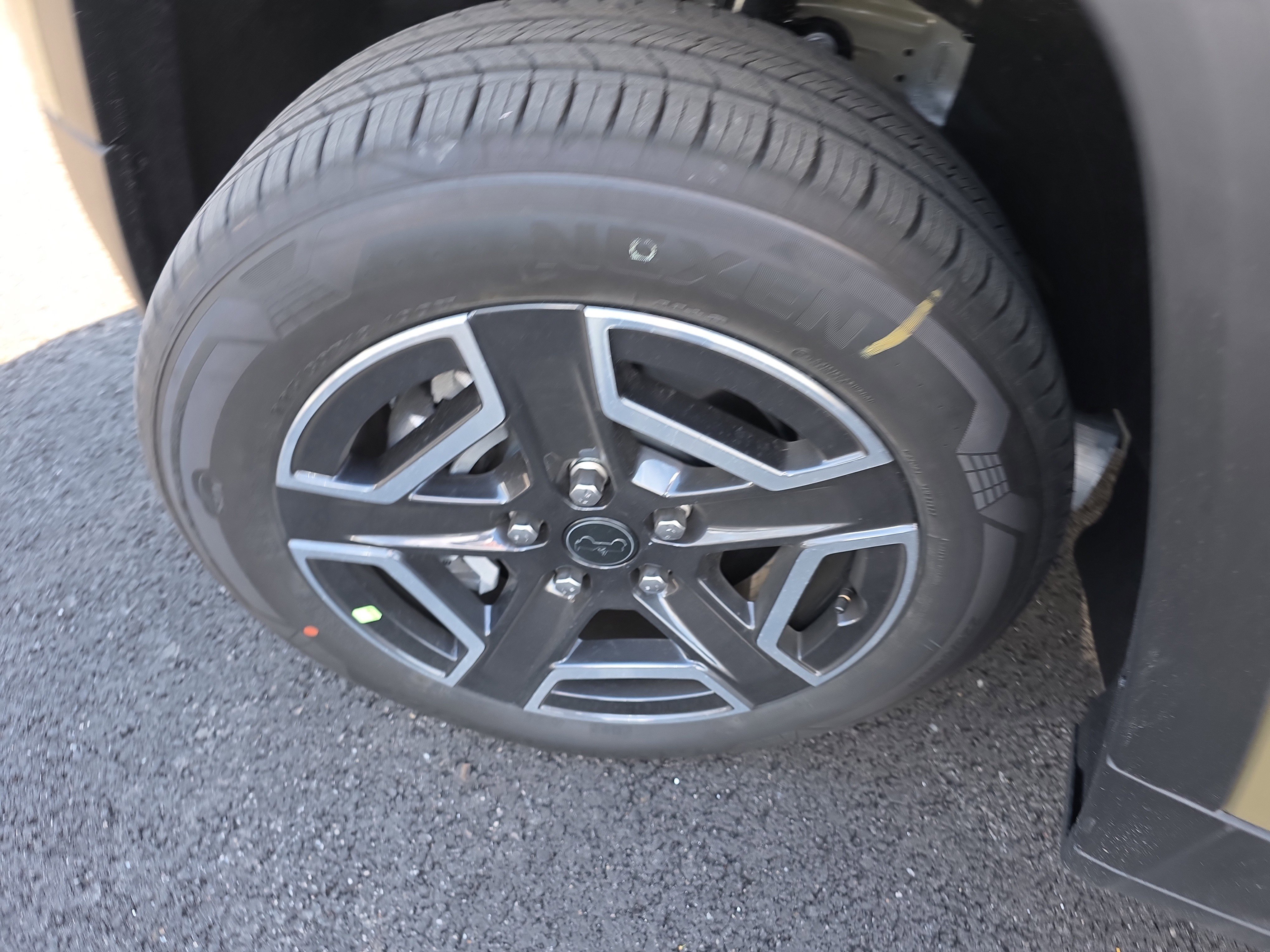 New 2026 Jeep Cherokee Laredo image 32