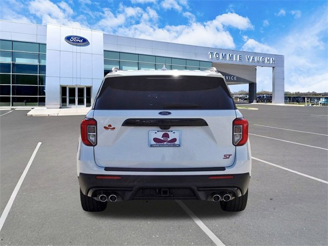 Used 2023 Ford Explorer ST w/ Equipment Group 401A image 3