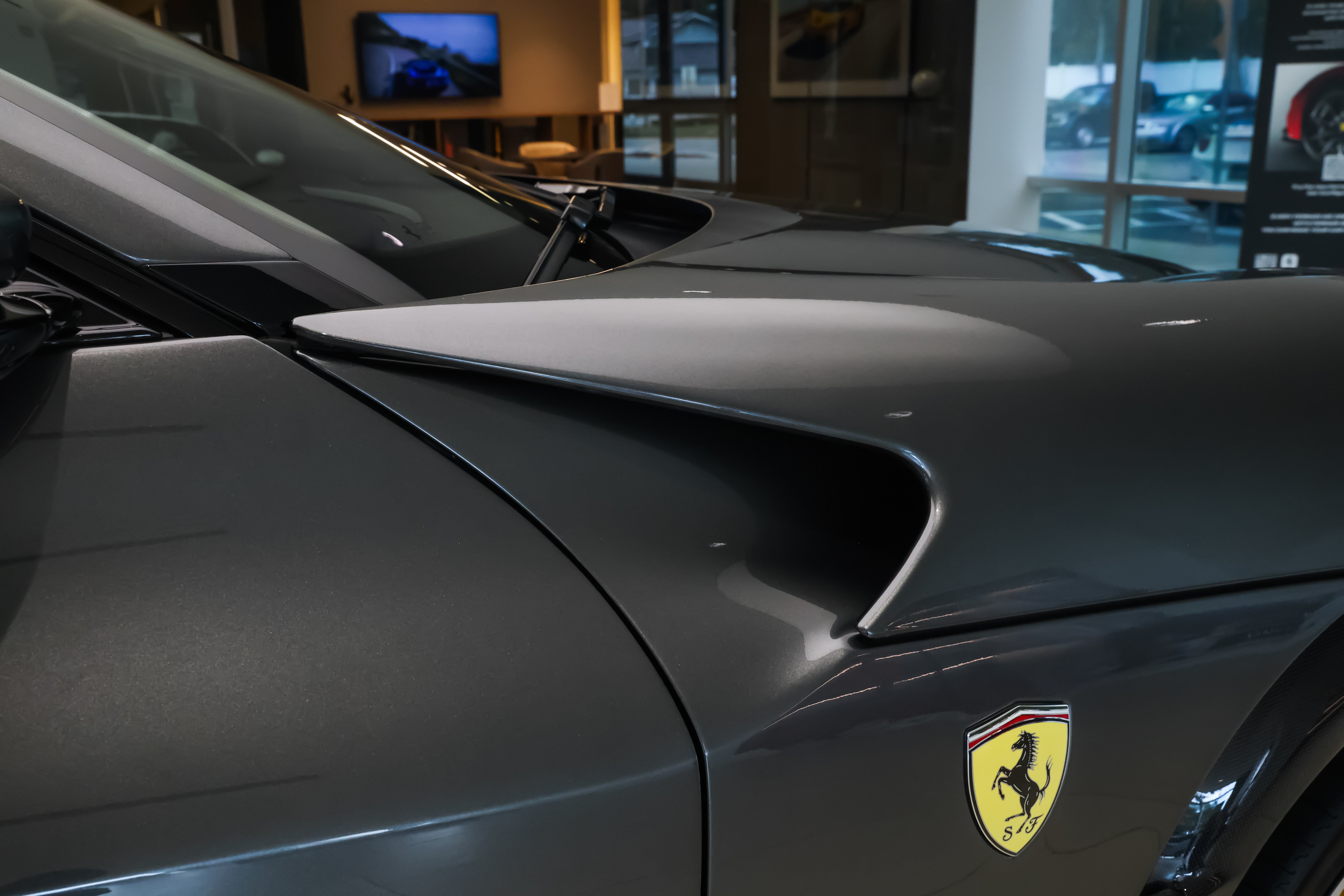 Used 2025 Ferrari Purosangue AWD/4WD image 20