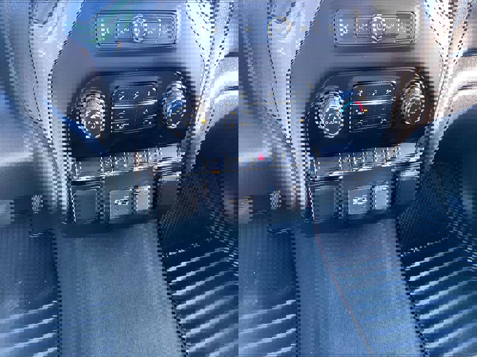 Used 2021 Chevrolet Silverado 1500 Custom image 27