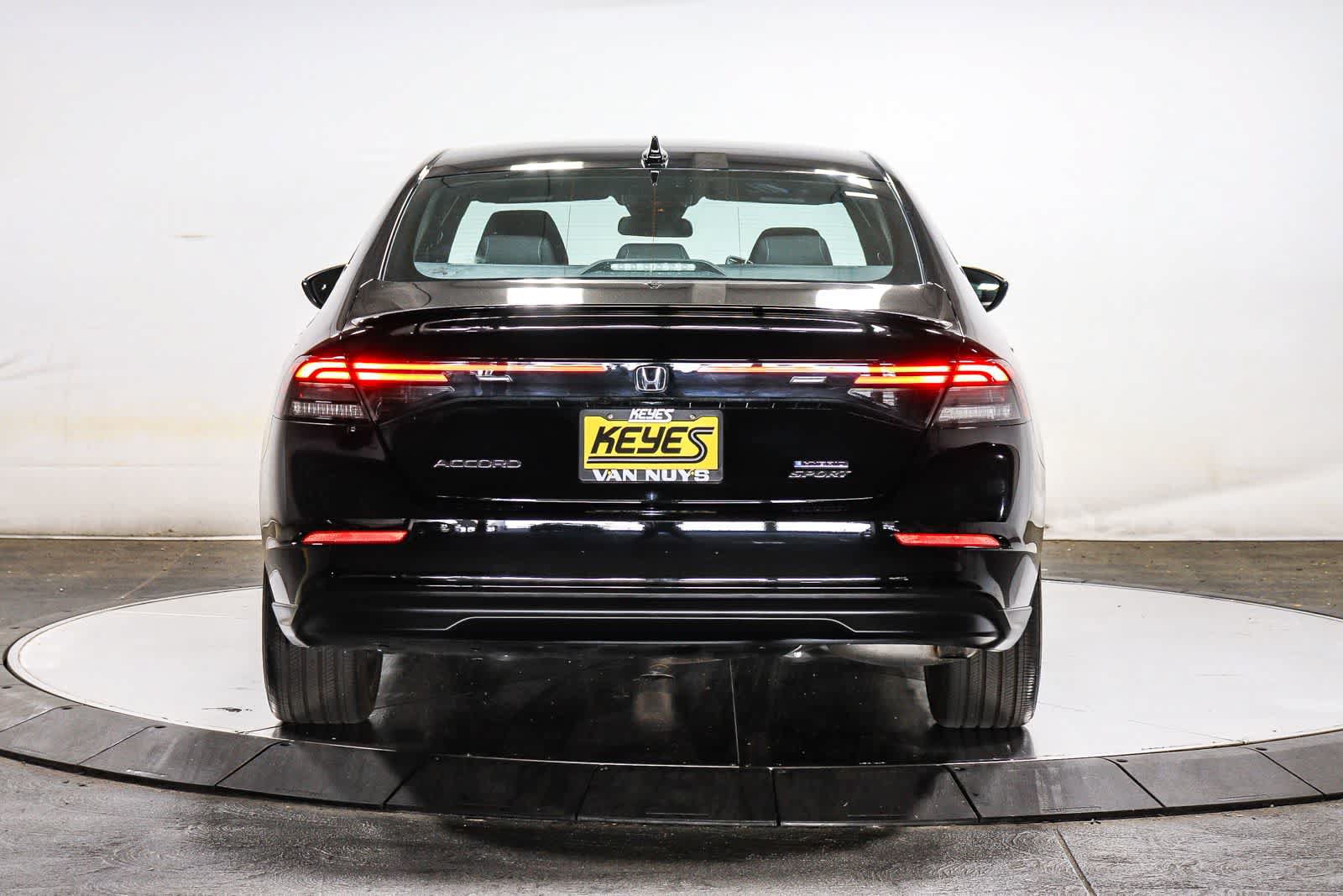 Used 2024 Honda Accord Sport image 9